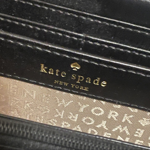 SOLD Kate Spade wallet - Picture 9 of 11